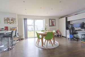 Photo 21- click for photo gallery